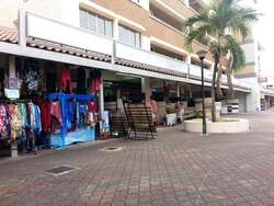Jurong West Avenue 1 (D22), Shop House #569178341